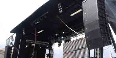 Vista de sonido en line array y escenario el gran guateque