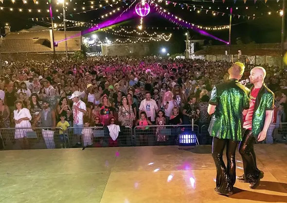 X.avi PetardPop y Edi FM los Video Deejays